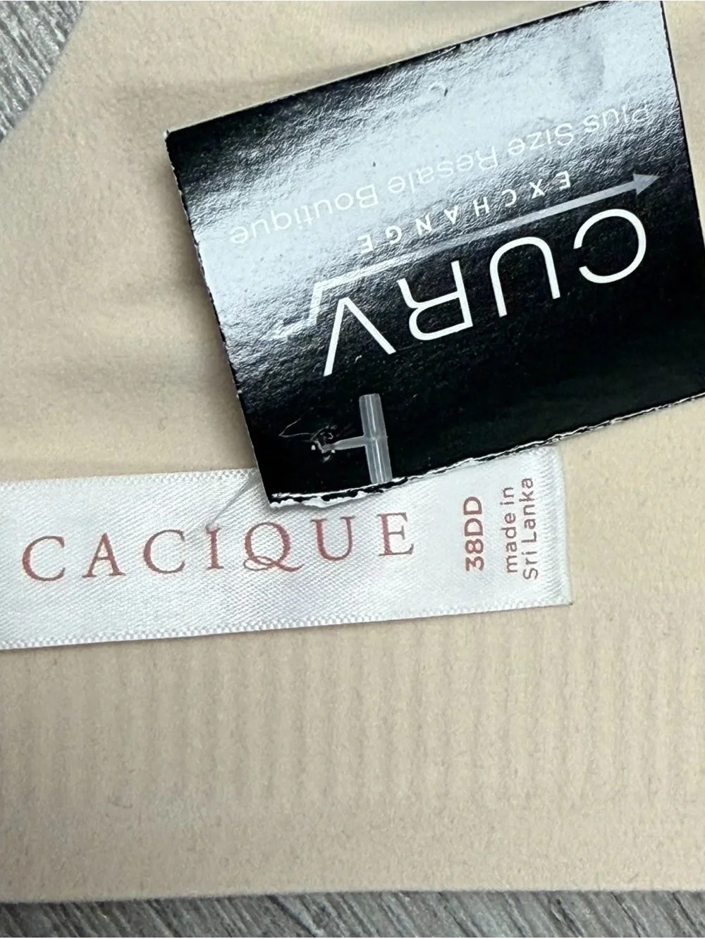Cacique featuring full